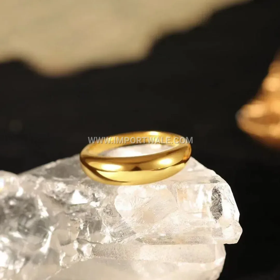 Minimalist Gold Plated Curved Stainless Steel Band Ring