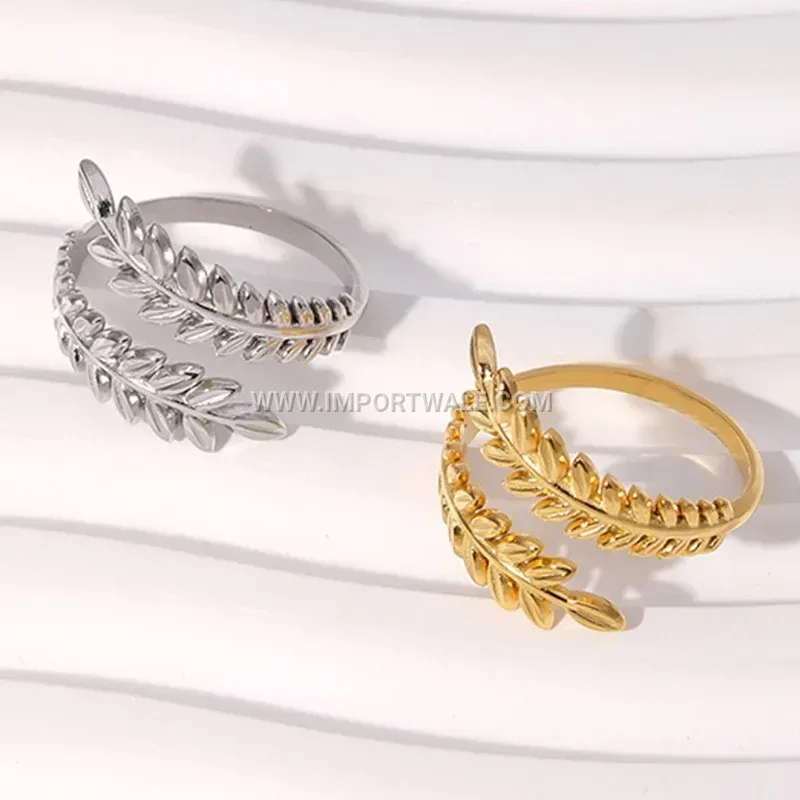 Adjustable Stainless Steel Maple Leaf Stamped Open Ring