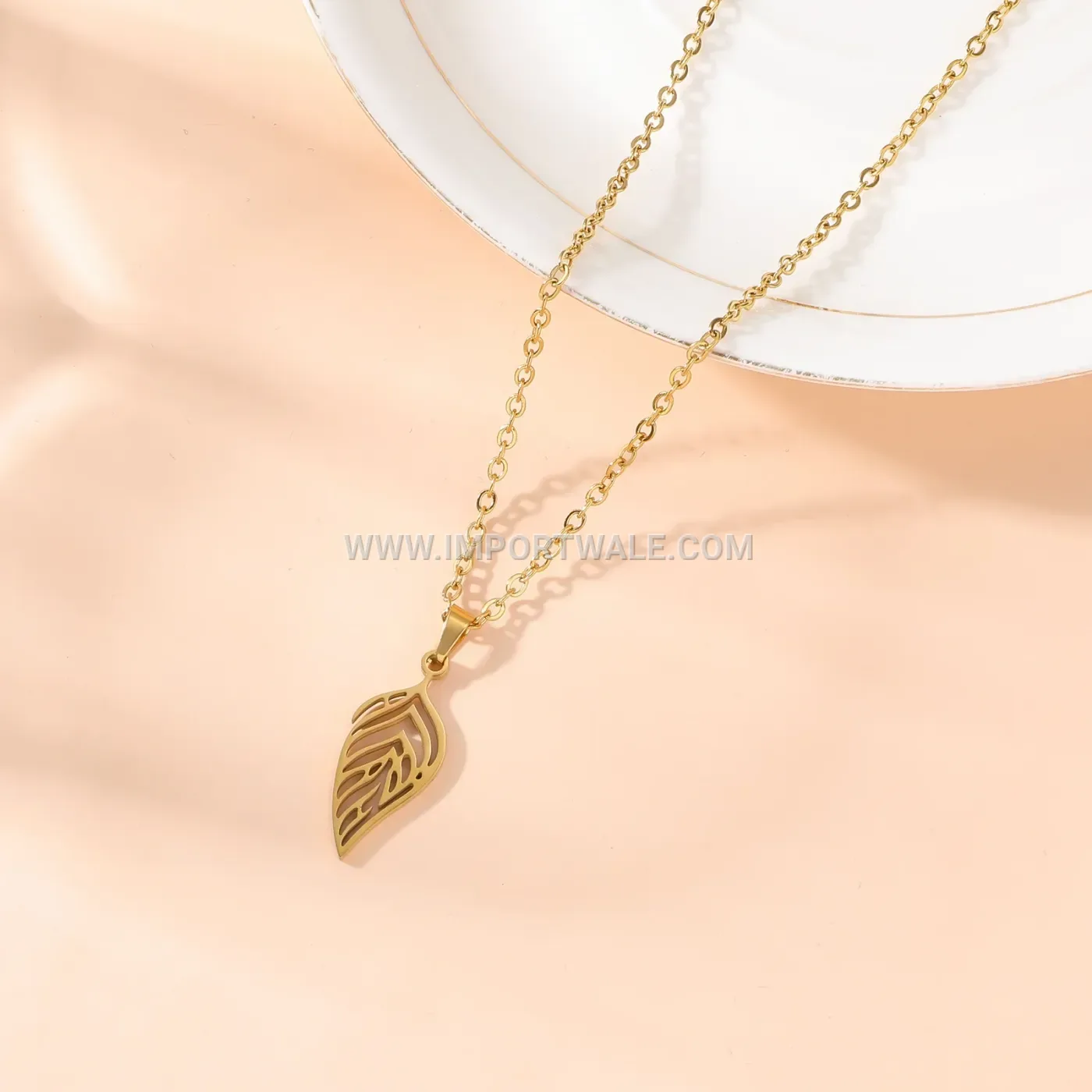Dainty Leaf Carved Stainless Steel Clavicle Pendant Necklace