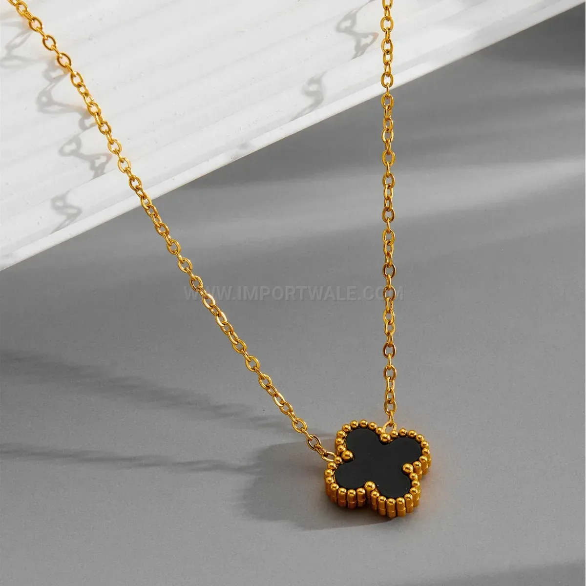 Designer Elegant Four Leaf Clover Shell Inlay Stainless Steel Jewellery Set