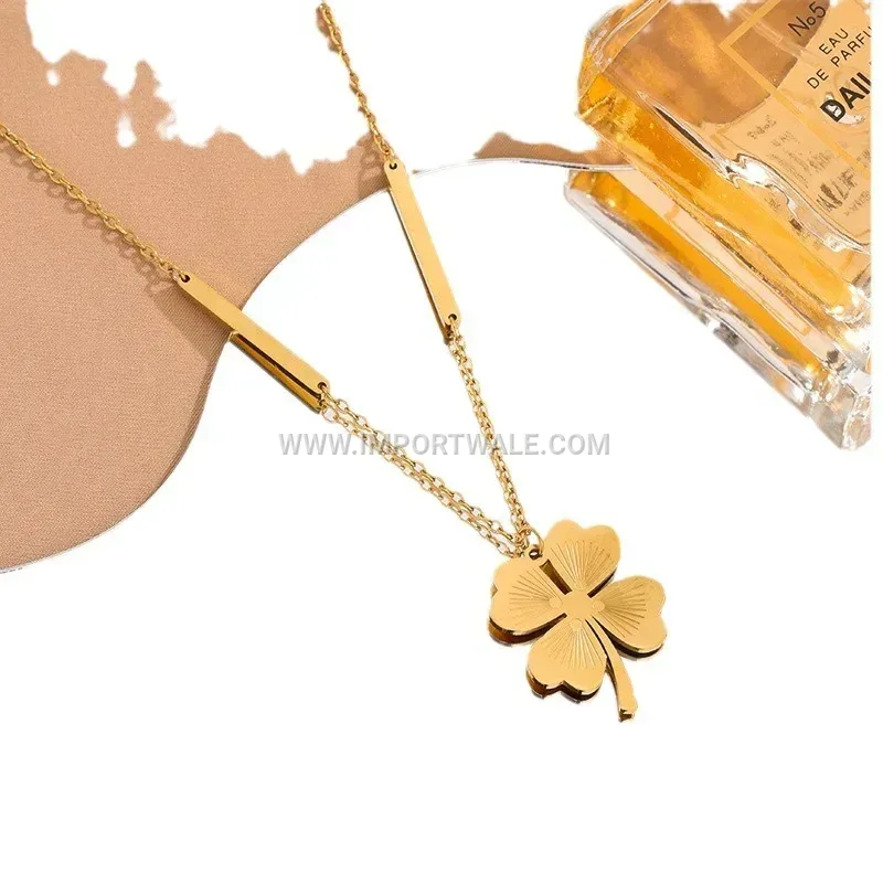 Heart Four-Leaf Clover Titanium Steel Pendant Necklace
