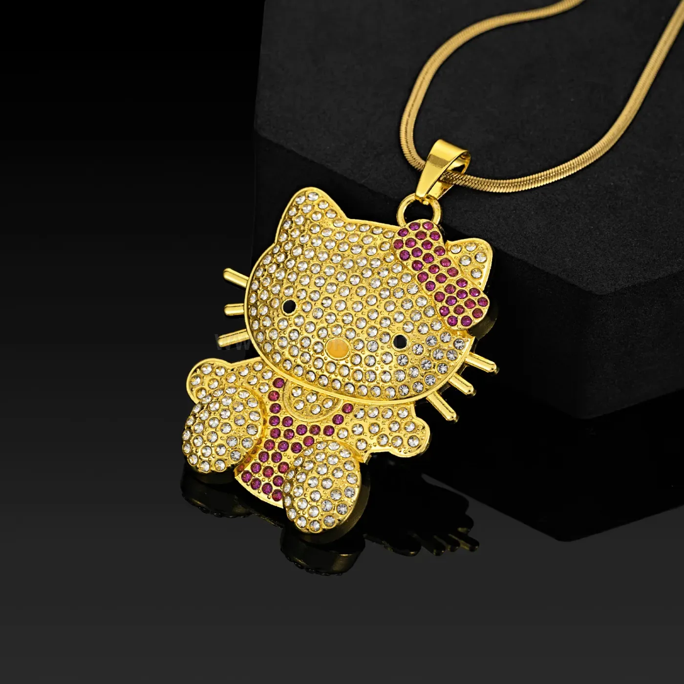 Playful Cartoon Cat Pendant with Delicate Snake Chain