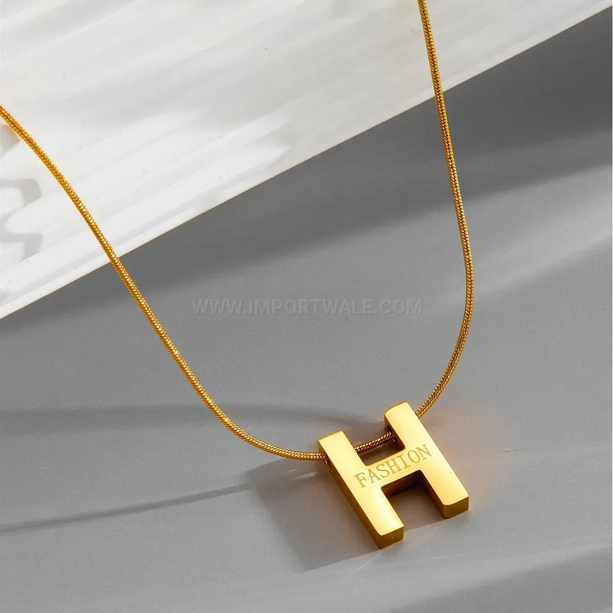 Stylish Contemporary Gold Plated Stainless Steel Letter H Pendant Necklace