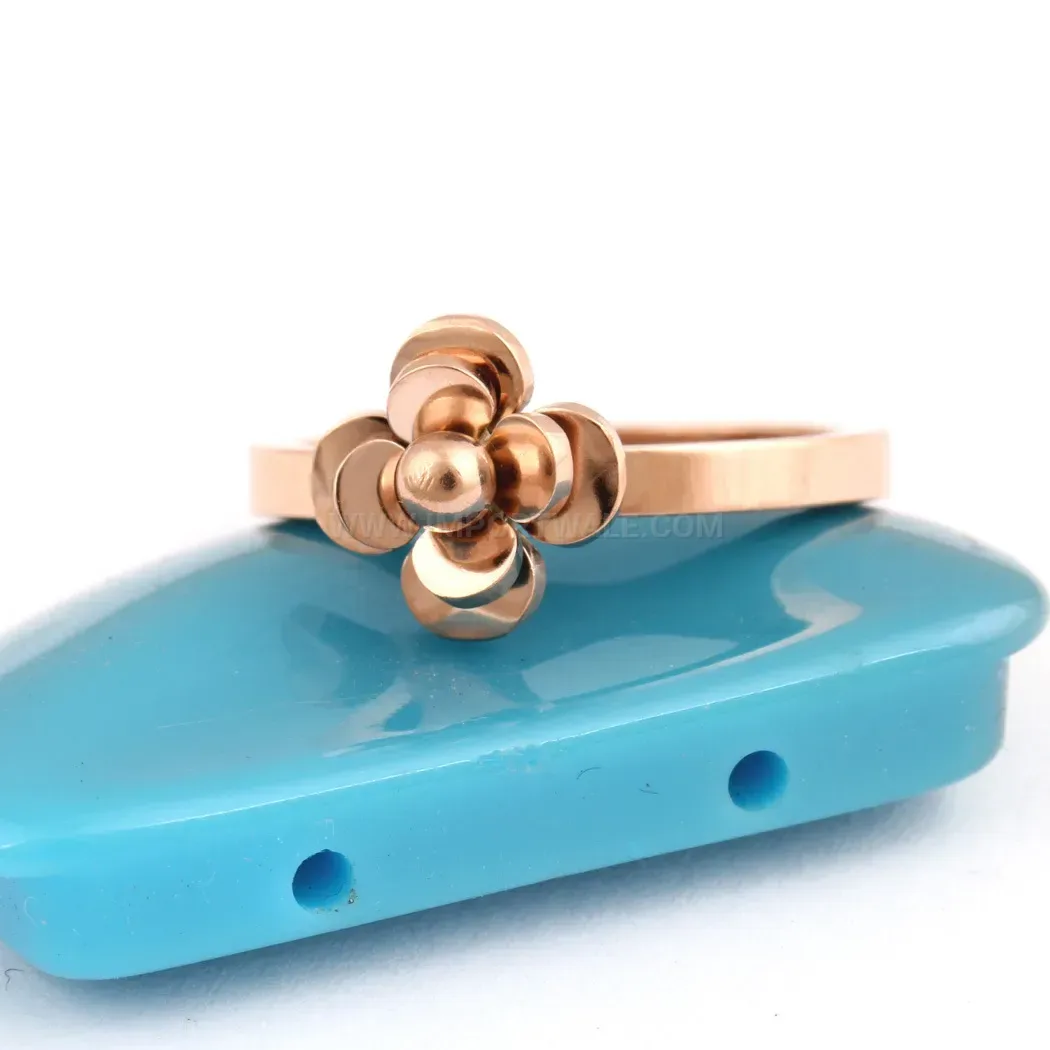 Stylish Rose Gold Rose Motif Stainless Steel Band Ring