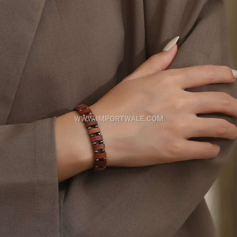 Vintage Wood Accent Chain Link Titanium Steel Men Bracelet