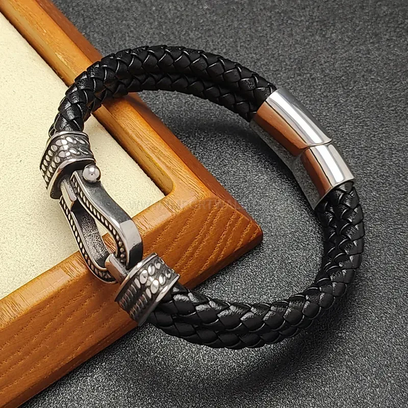 Elegant Dual Color Leather Horseshoe Clasp Stainless Steel Bracelet