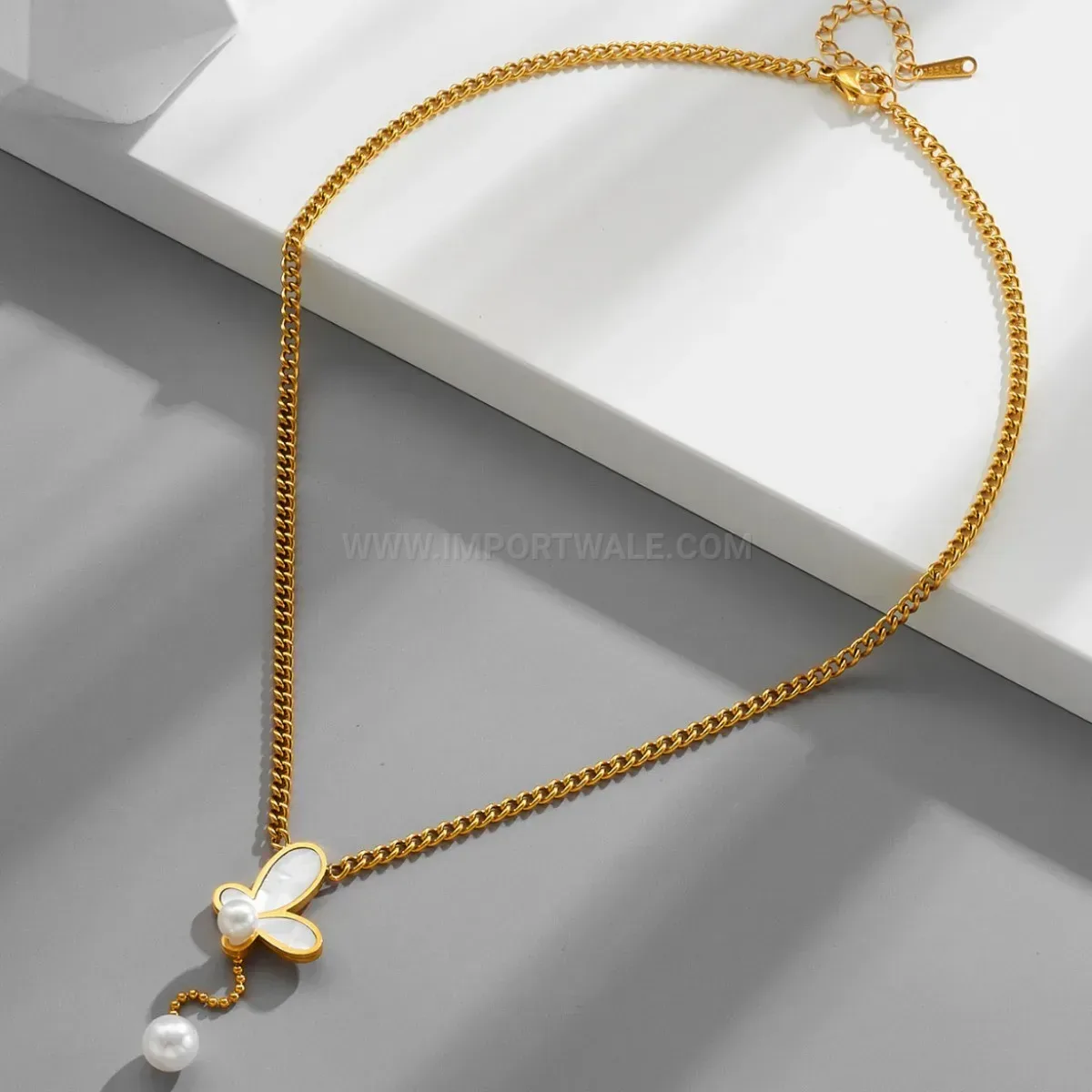 Fashion Gold Stainless Steel Butterfly and Pearl Tassel Pendant Necklace