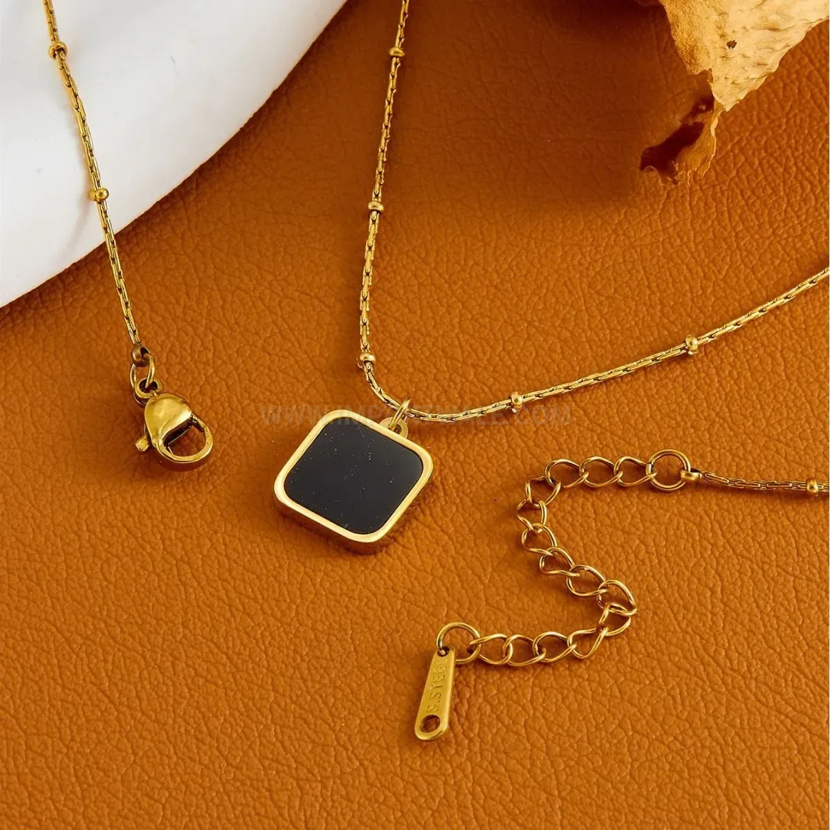 Designer Black Shell Square Pendant Titanium Steel Collar Necklace