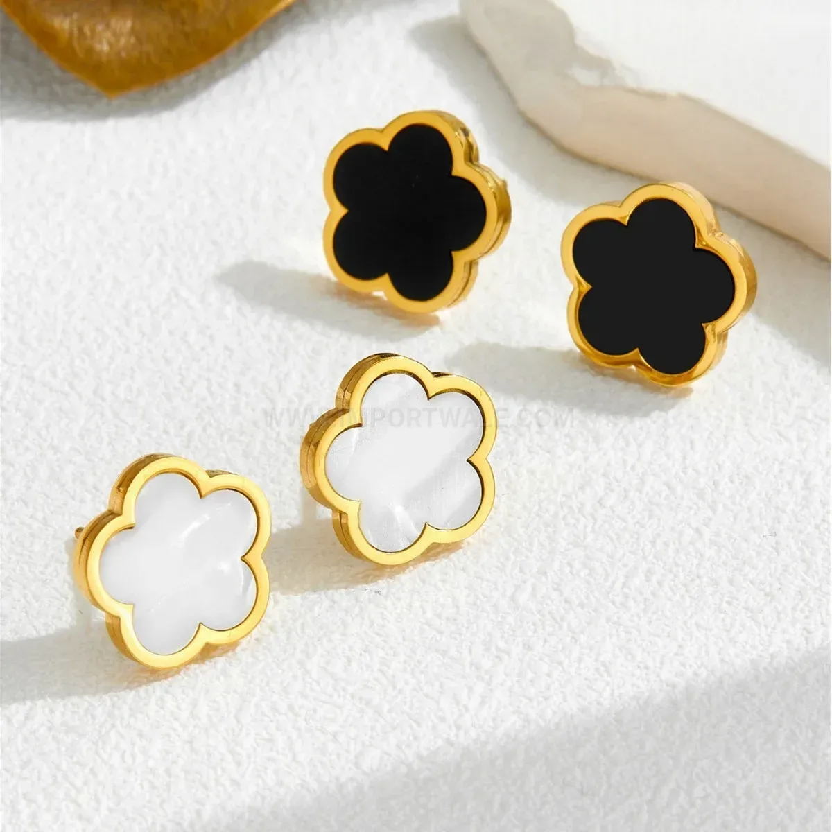 Five-Petal Shell Charm Titanium Steel Jewelry Set