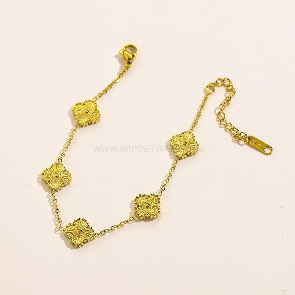 Gold Titanium Steel Four Leaf Clover Charm Pendant Necklace Set