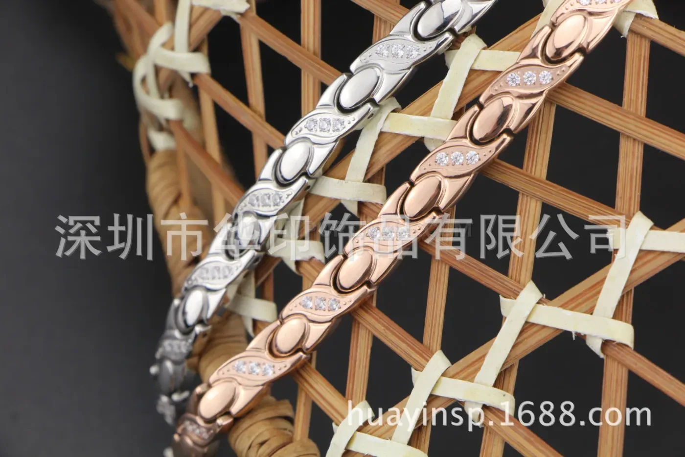 Trendy Pure Titanium Tapered Link Bio Magnetic Rhinestone Bracelet