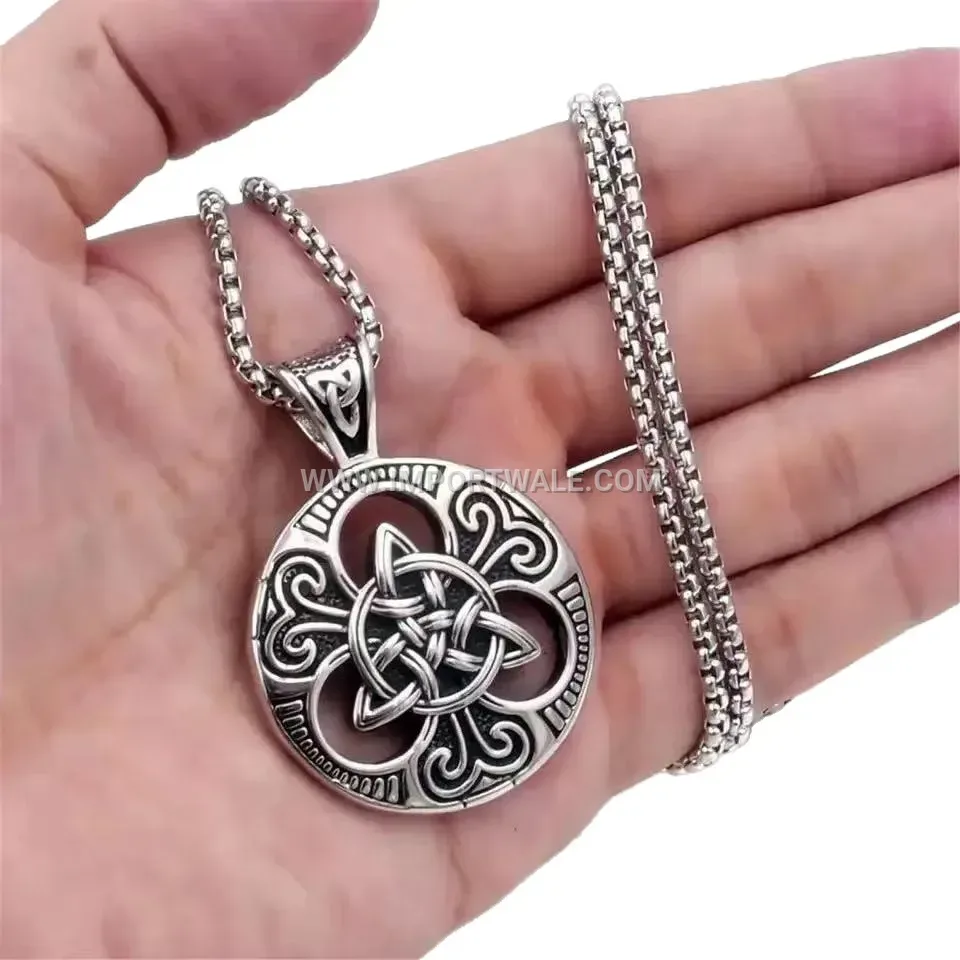 Retro Stainless Steel Irish Celtic Knot Pendant