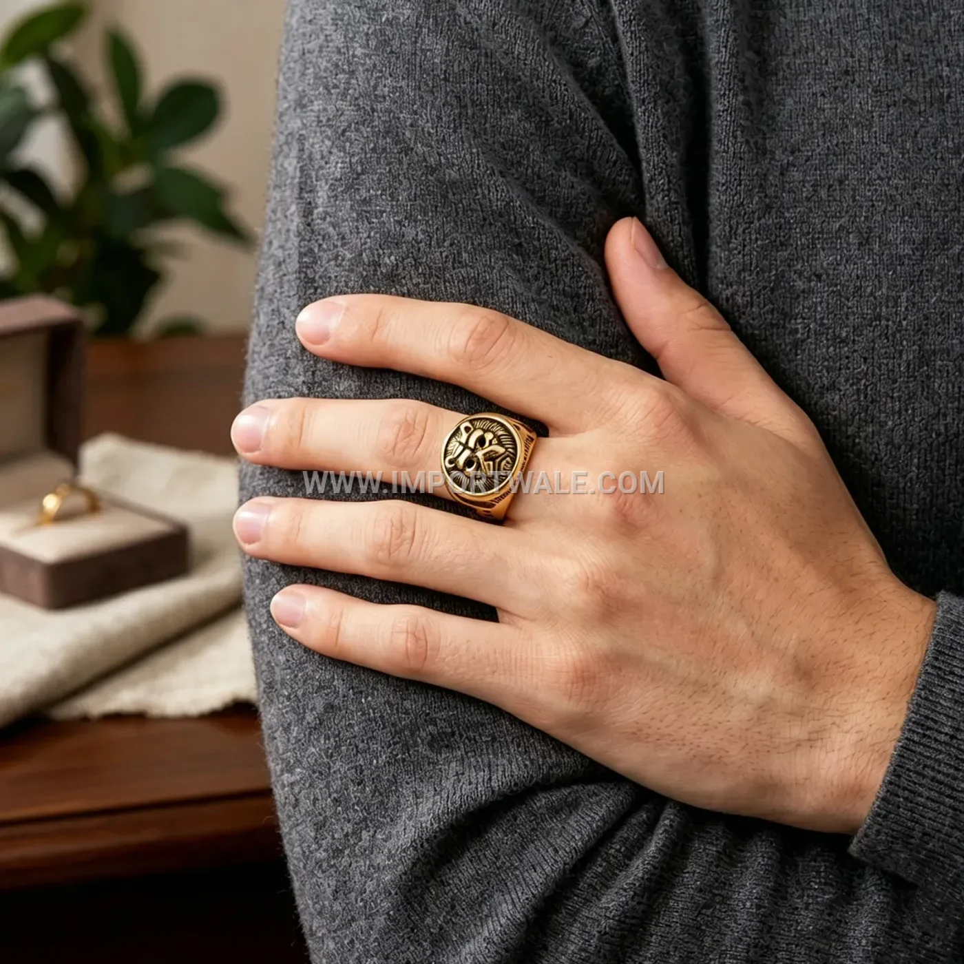 Sculpted Vintage Lion Head Stainless Steel Statement Ring for Men