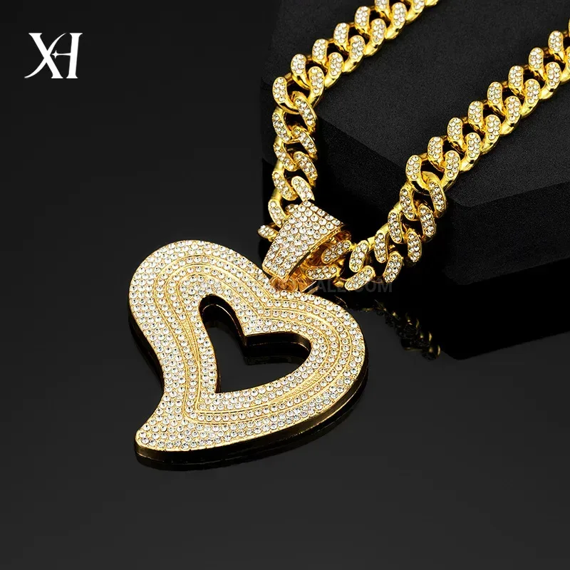 Classic Crystal Heart Alloy Pendant Cuban Chain Necklace