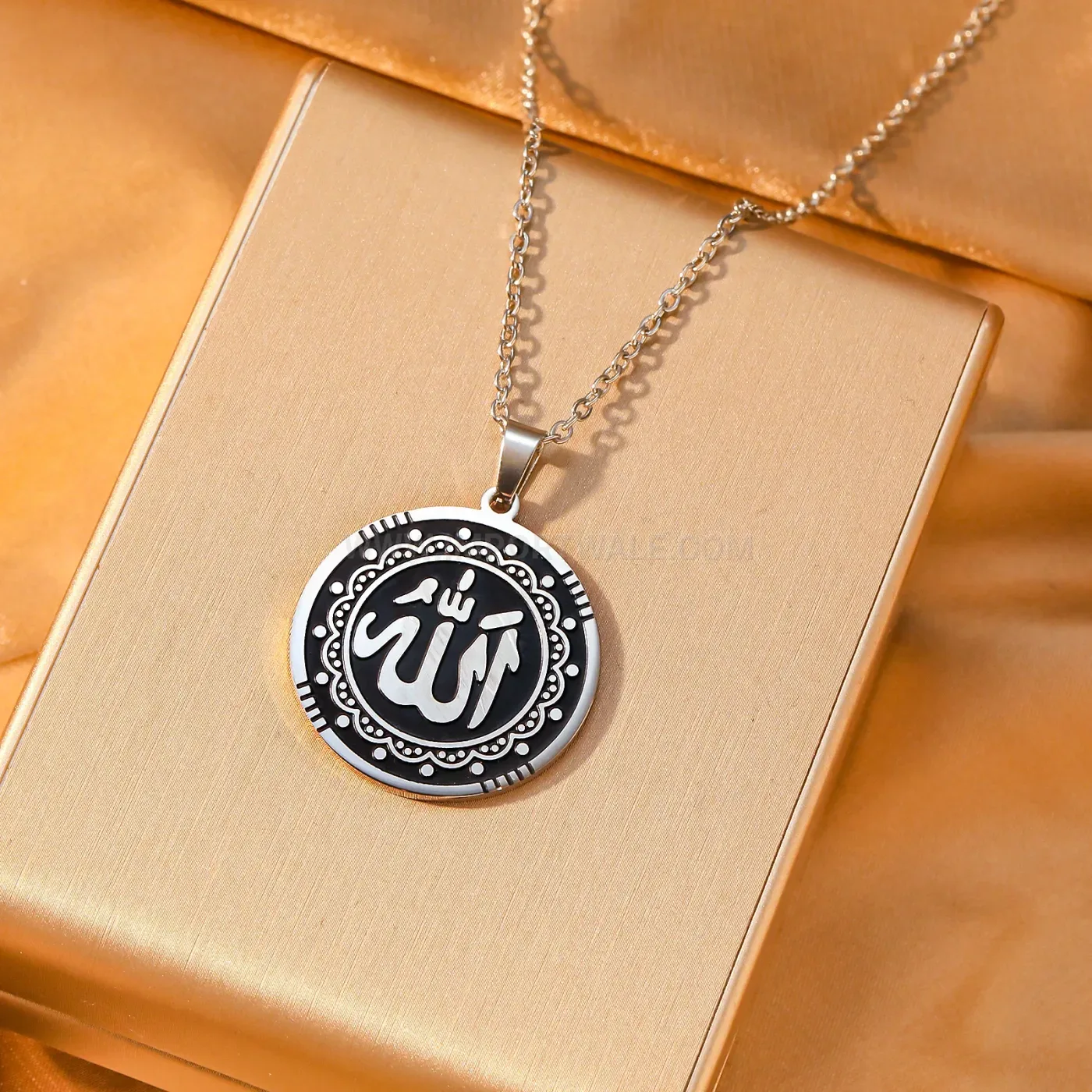 Gold Plated Stainless Steel Round Allah Medallion Calligraphy Necklace