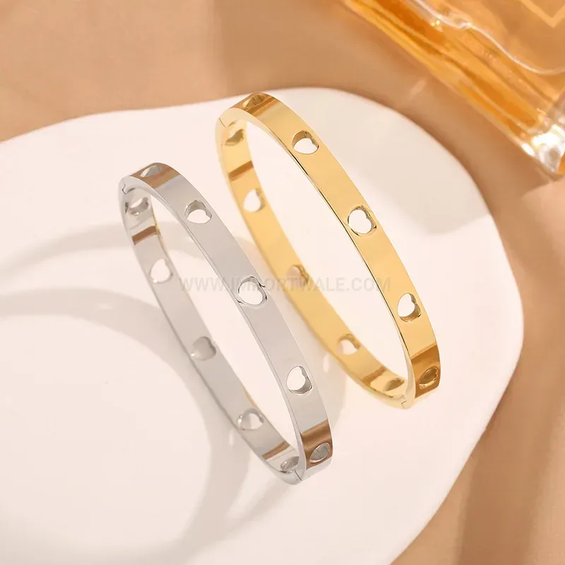 Cutout Heart Clasp Stainless Steel Bangle Bracelet