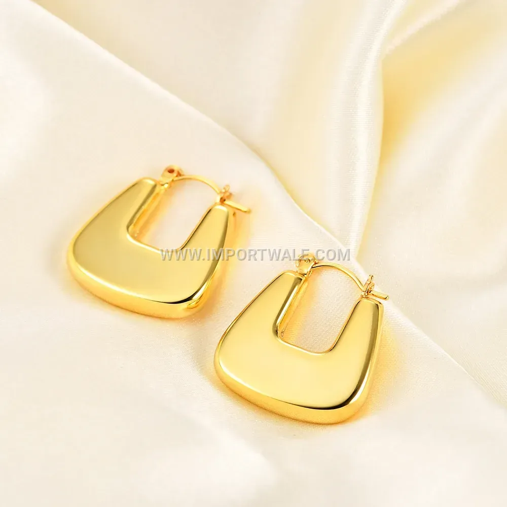 Hollow Geometric Metallic Stud Earrings