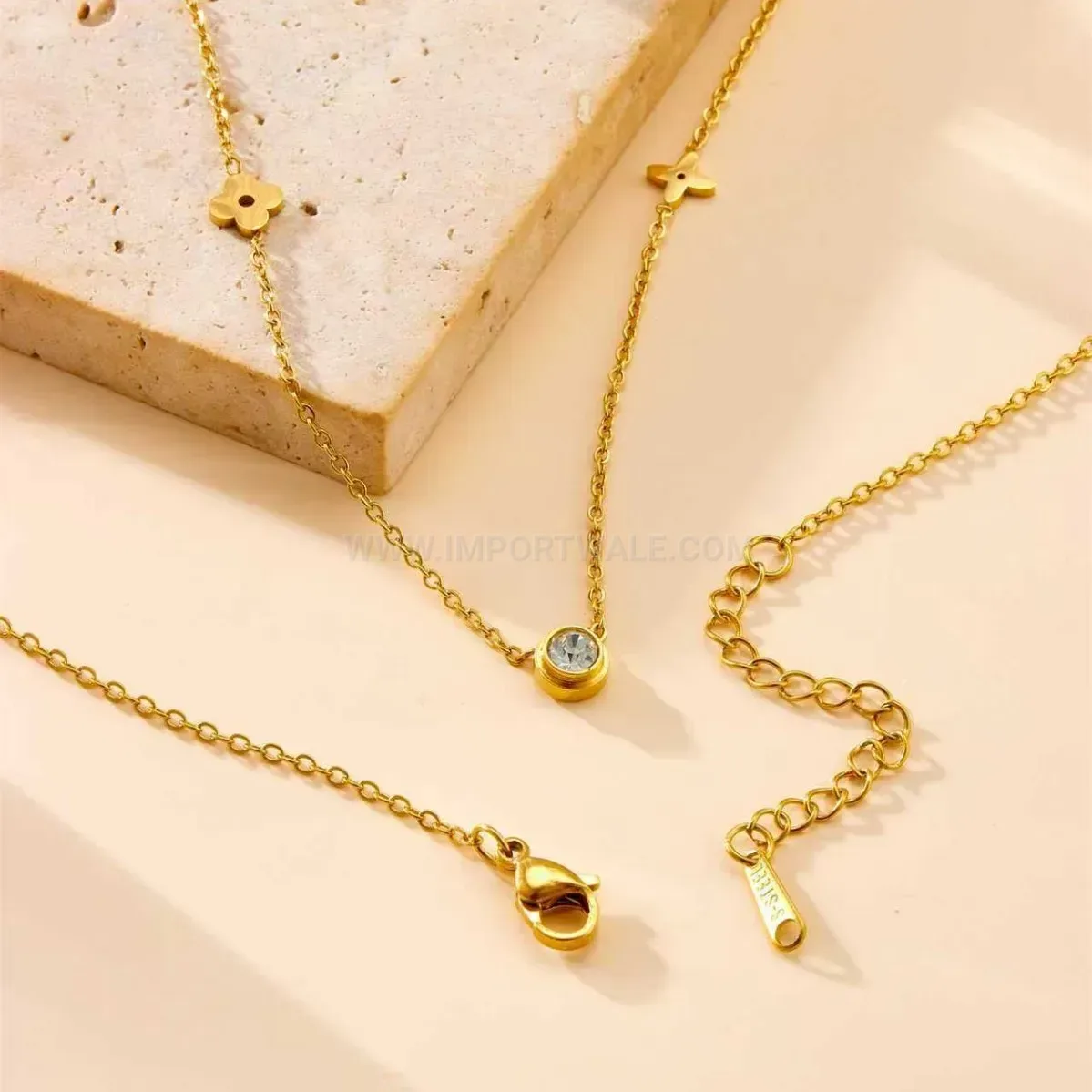 Delicate Gold Plated Titanium Steel Star Pattern Choker Necklace