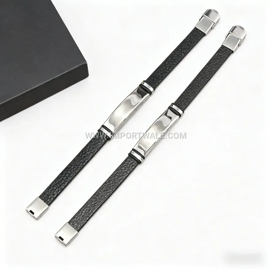Smooth Leather Magnetic Clasp Bracelet with Alloy Accents