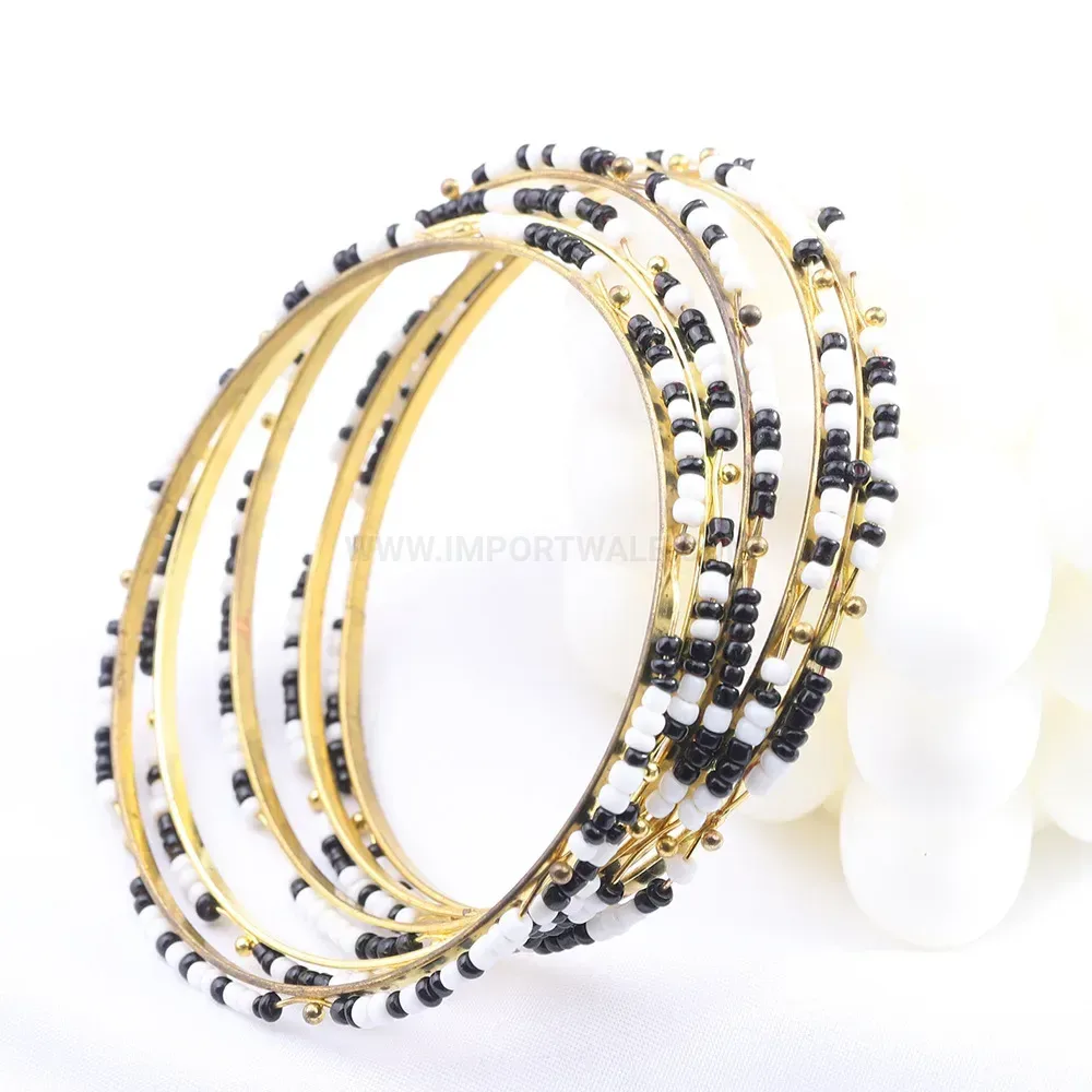 Elegant Black and White Beaded Gold-Plated Copper Bangle Bracelet