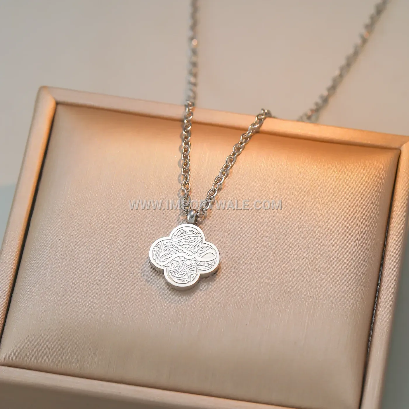 Stainless Steel Ayatul Kursi Arabic Clover Pendant Necklace