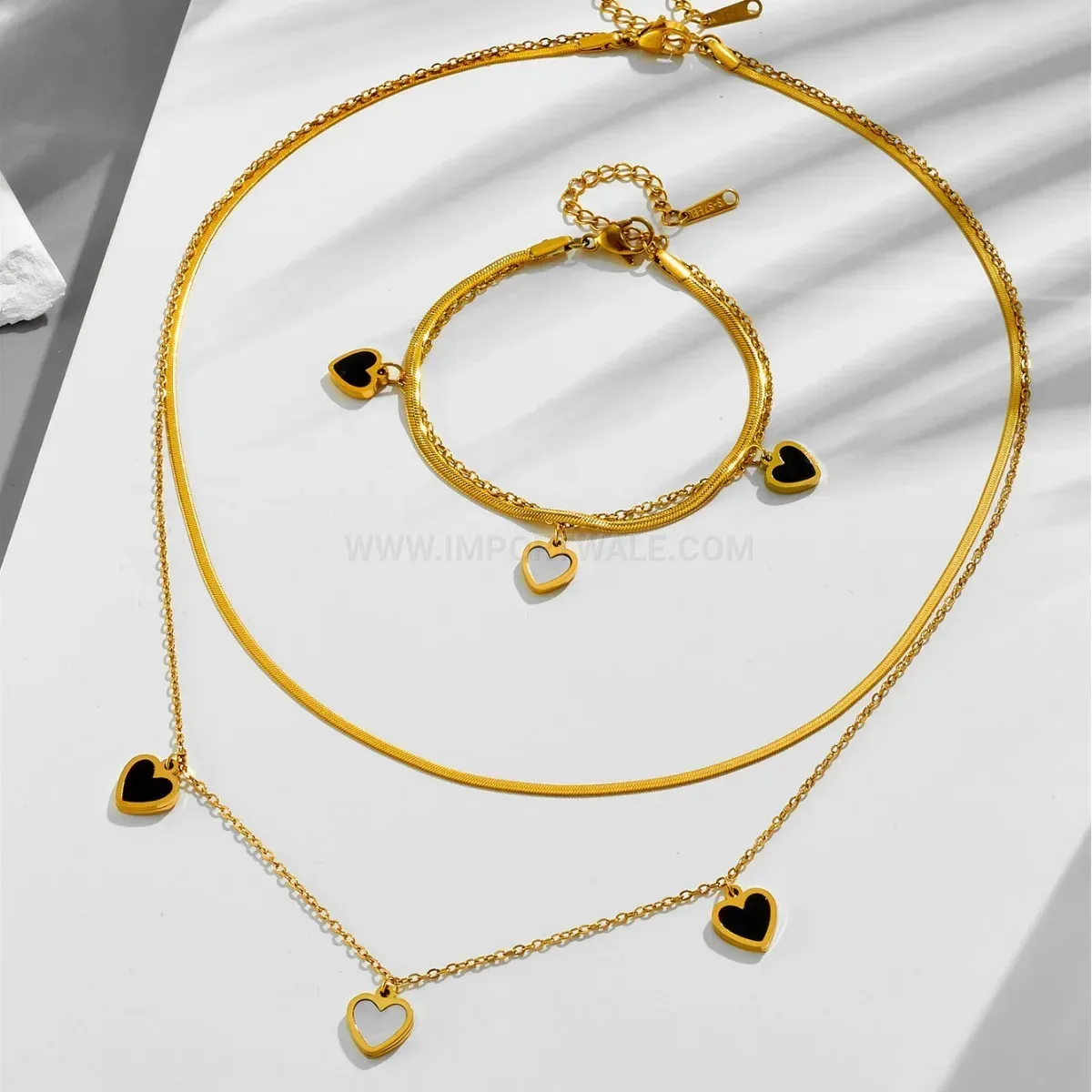 Premium Gold Plated Titanium Steel Heart Shell Pendant Jewelry