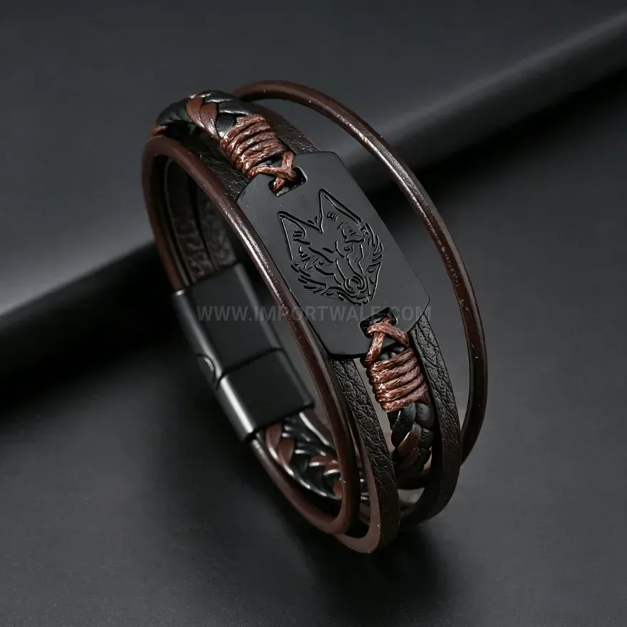 Chic Embossed Wolf Pattern Leather Cuff with Alloy Magnetic Lock