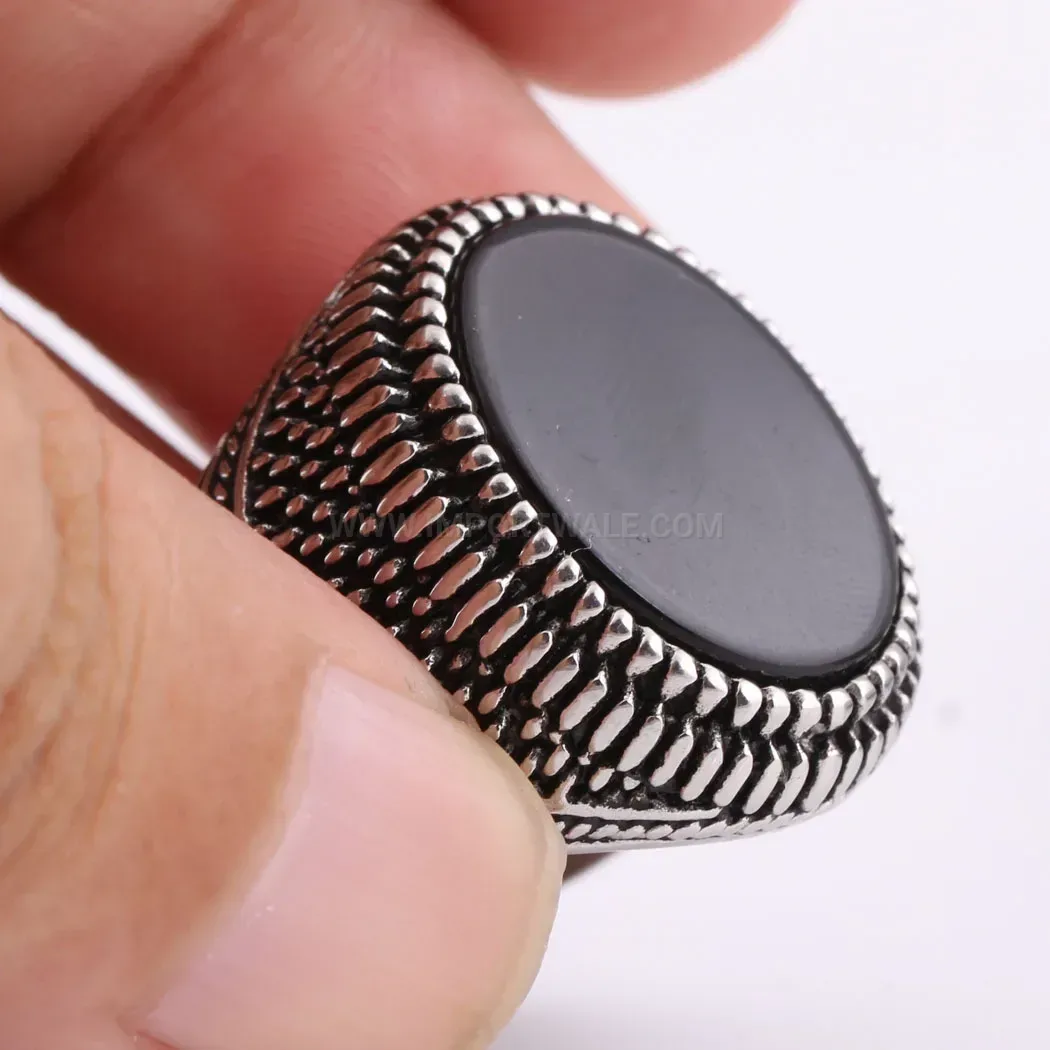 Fashion Vintage Textured Stainless Steel Gemstone Band Ring