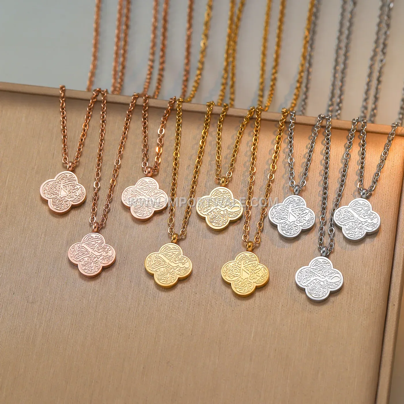 Stainless Steel Ayatul Kursi Arabic Clover Pendant Necklace