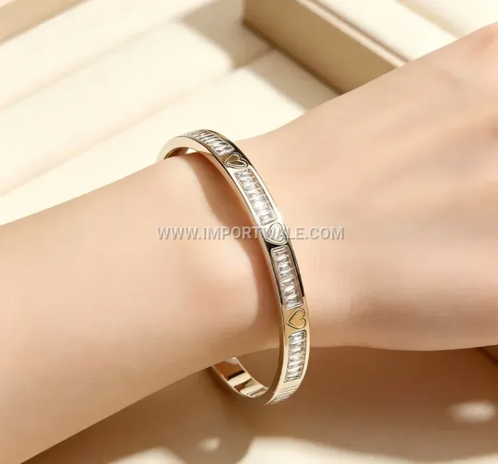 Gold Plated Stainless Steel Heart Zircon Bangle