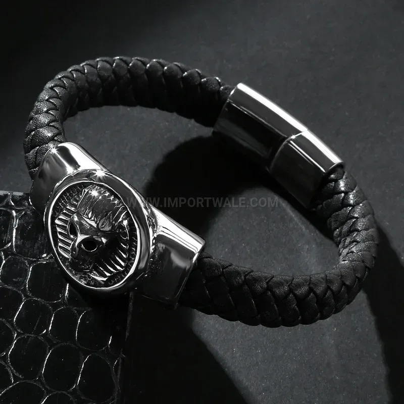 Trendy Royal Skull Stainless Steel Leather Strap Bracelet