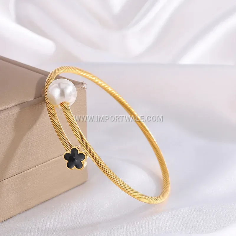 18K Gold Plated Titanium Steel Elastic Open Bangle with Pearl