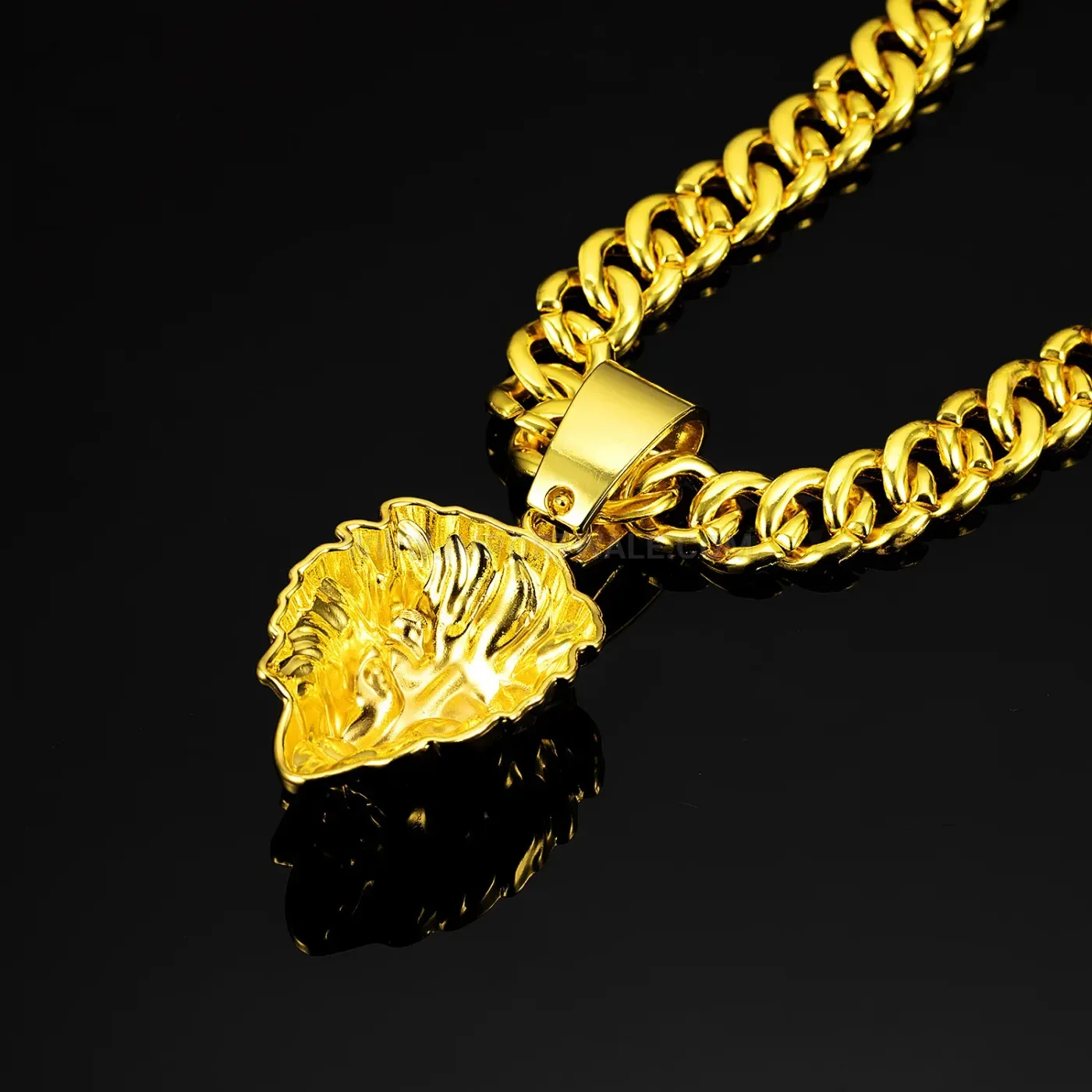 Elegant Iced Out Alloy Lion Head Pendant Cuban Chain Necklace