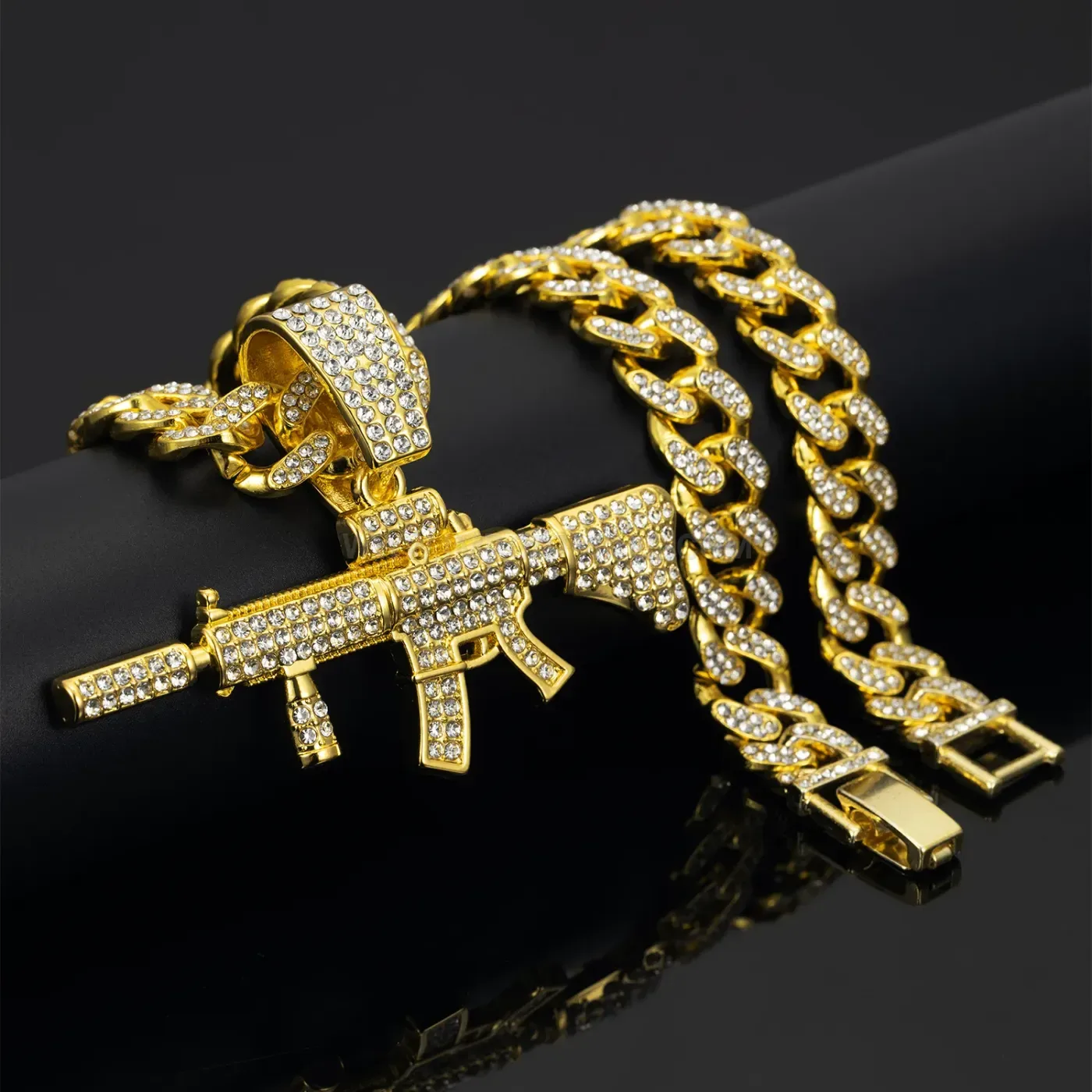Iced Out M4A1 Assault Rifle Alloy Hip Hop Pendant Necklace
