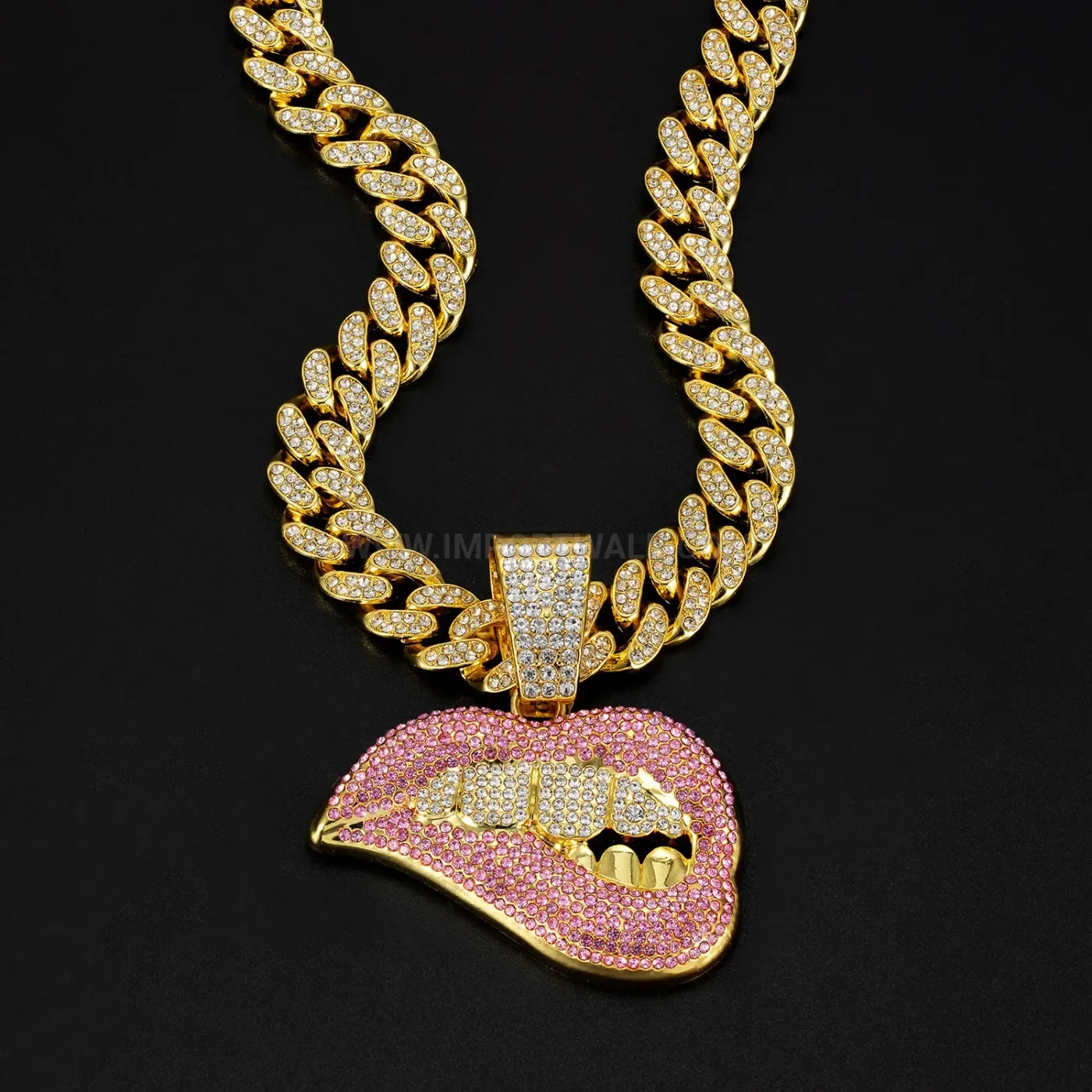 Rhinestone Lip Pendant with Zinc Alloy Cuban Link Chain