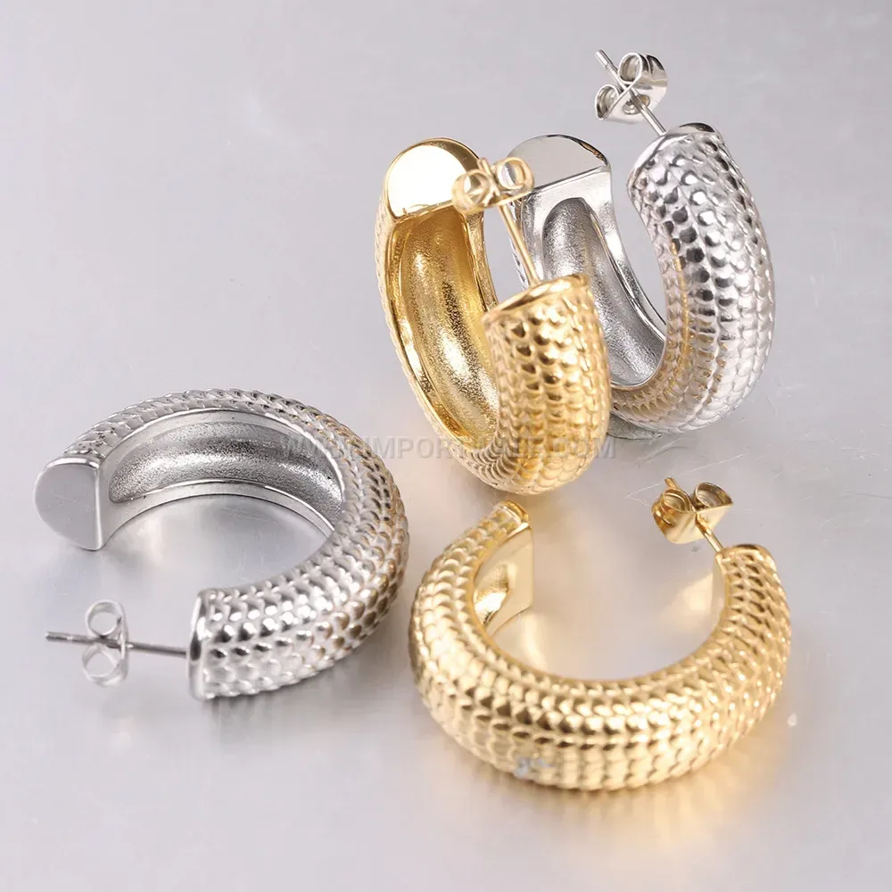 Thick Fish Scale C-Shaped Stainless Steel Hoop Earrings