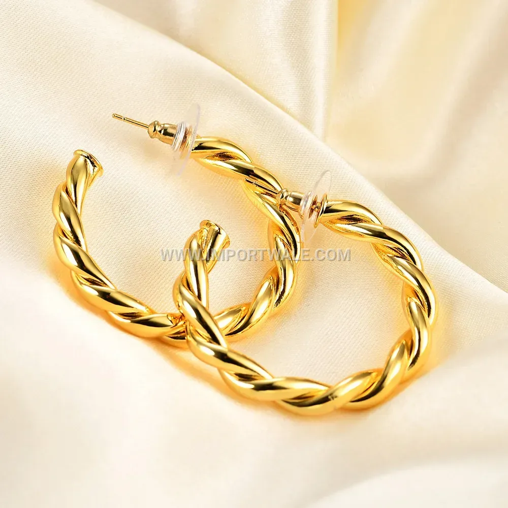 Hollow Geometric Metallic Stud Earrings