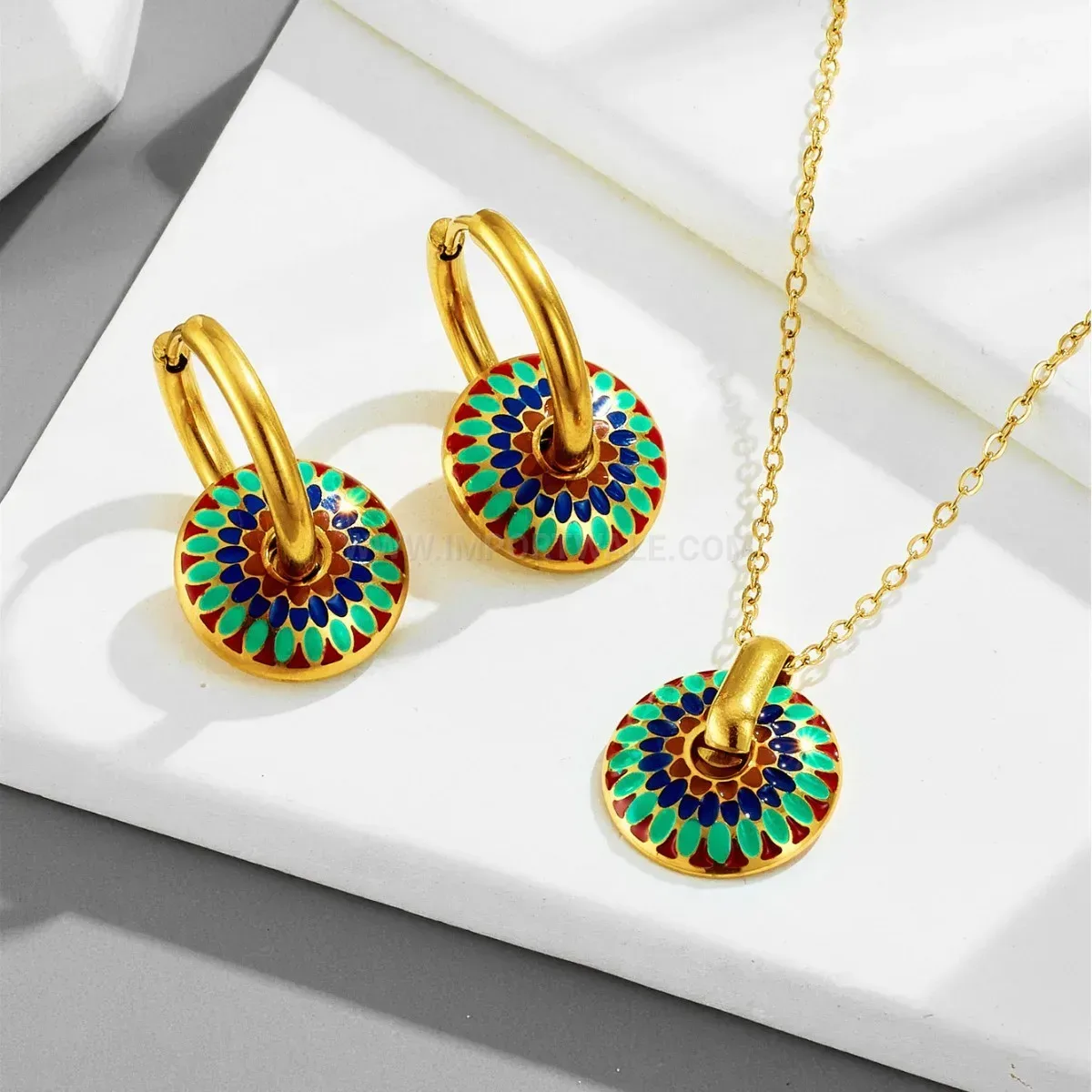 Fashion Enameled Geometric Titanium Steel Necklace and Earring Set in Gold