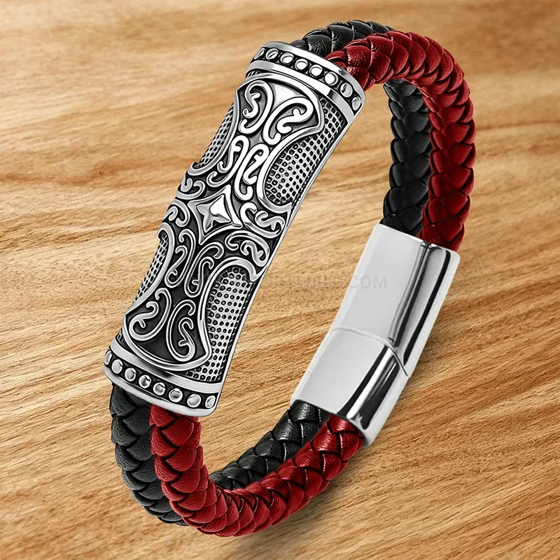Chic Engraved Stainless Steel Contrast Leather Men Wristband