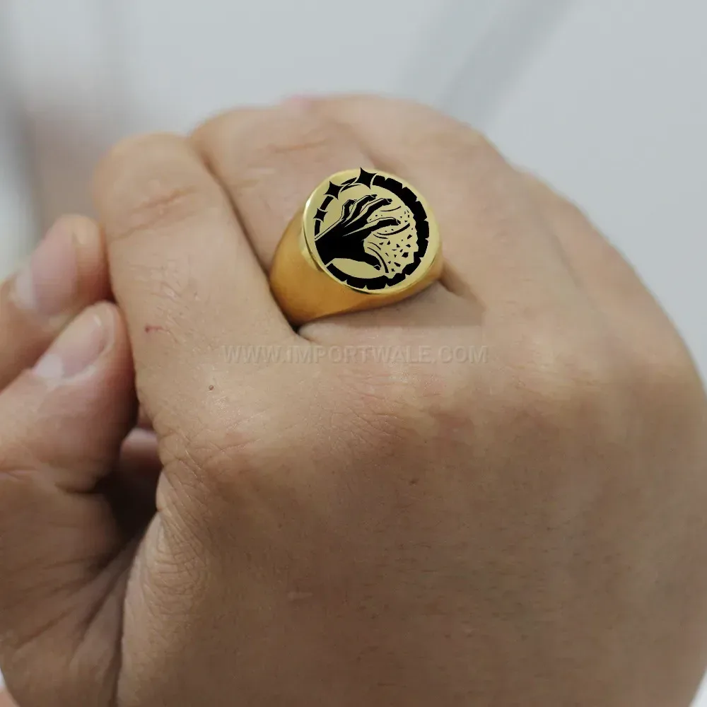 Chic Laser Engraved Reaching Hand Stainless Steel Round Ring