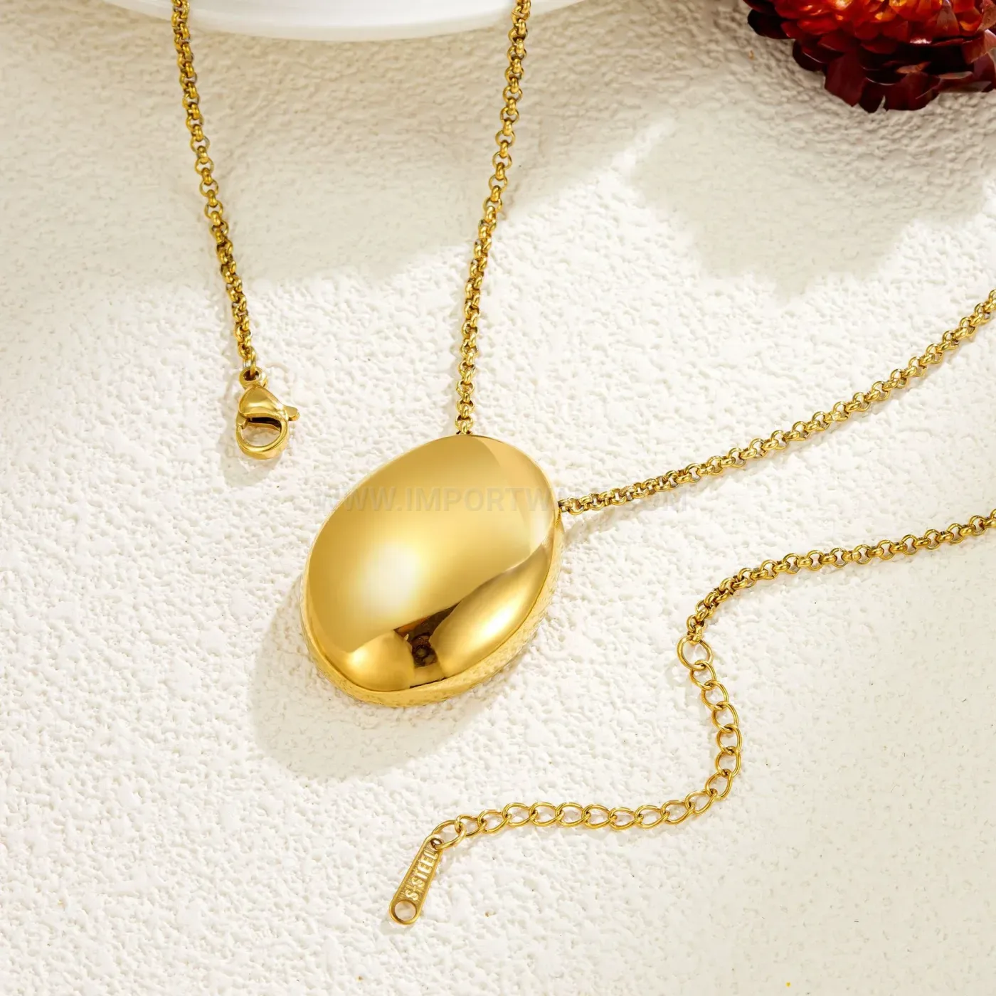 Bold Vintage Oversized Oval Pendant Stainless Steel Necklace for Women