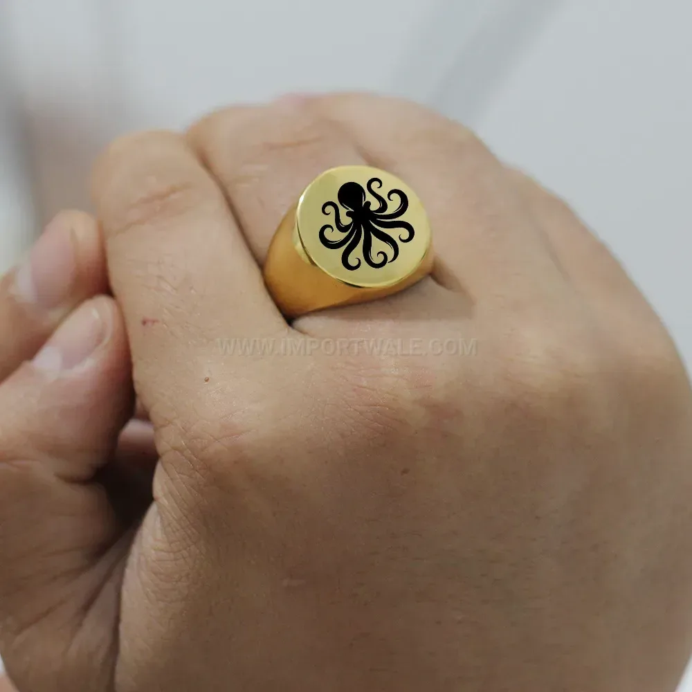 Chic Vintage Octopus Engraved Round Stainless Steel Ring