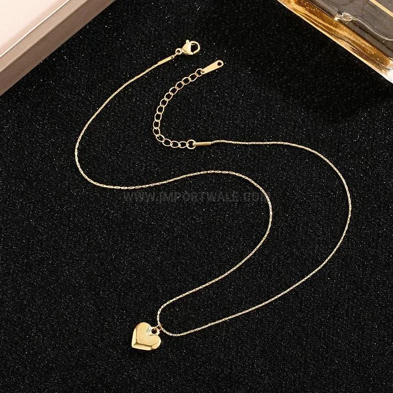 Classic Titanium Steel Heart Charm Pendant Necklace in Gold