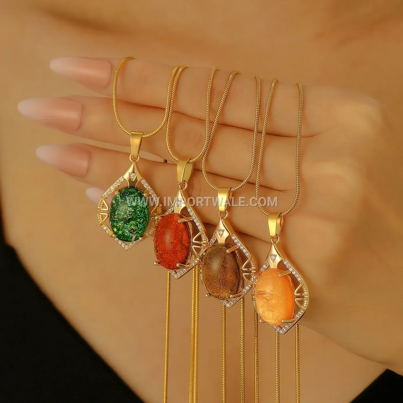 Baroque Style Stainless Steel Crystal Leaf Pendant Necklace