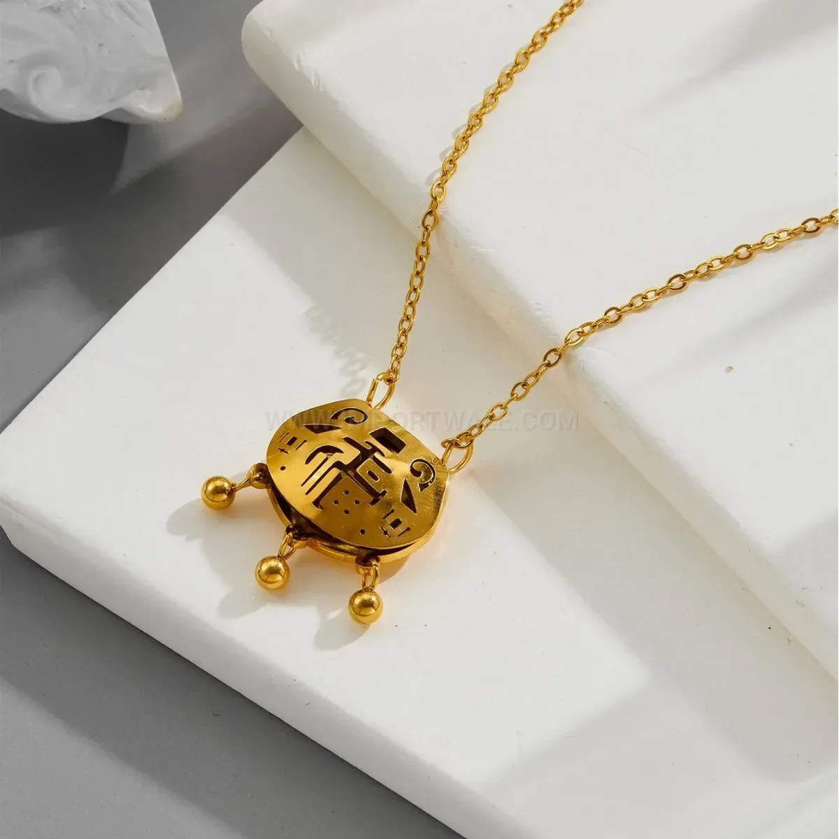 Chic Gold Plated Titanium Steel Lock Pendant Cable Chain Necklace