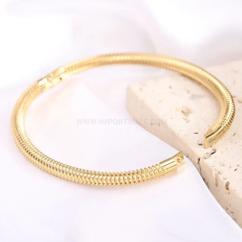 Trendy Retro Spiked Punk 5mm Stainless Steel Bangle Bracelet