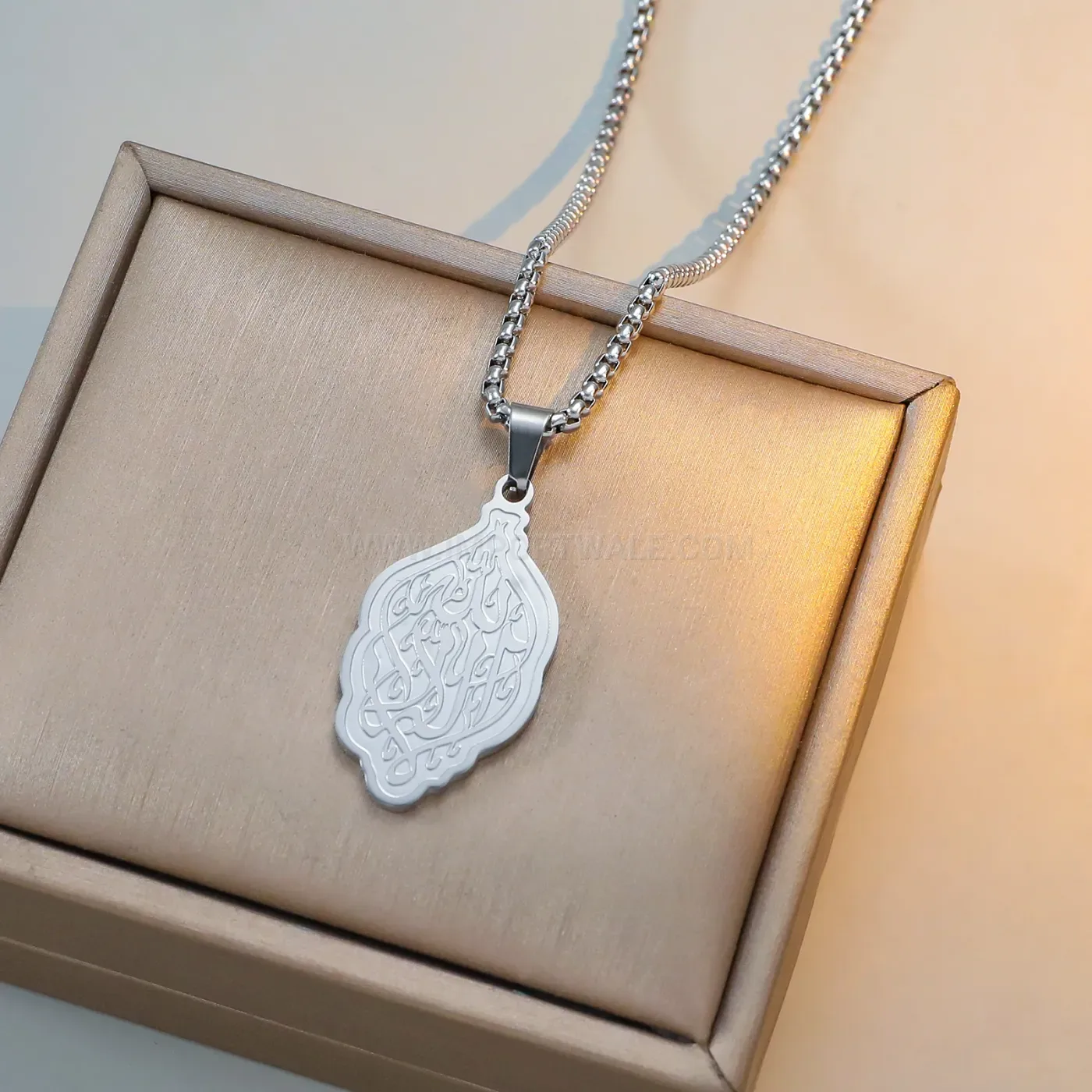 Premium Stainless Steel Teardrop Arabic Calligraphy Allah Pendant Necklace