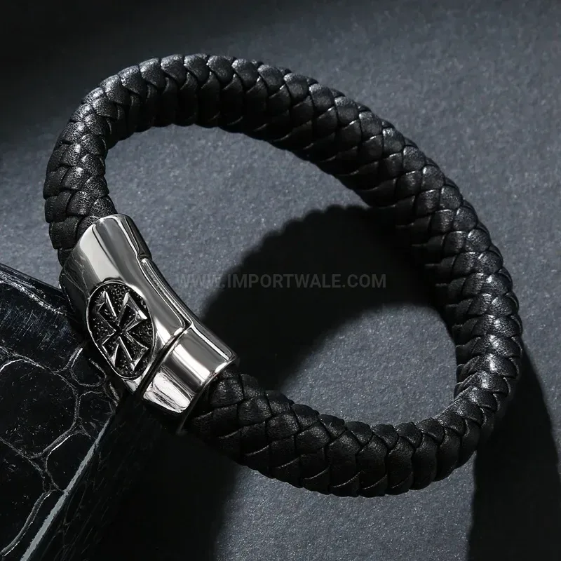 Fashion Stitching Leather Cross Emblem Stainless Steel Men's Bracelet