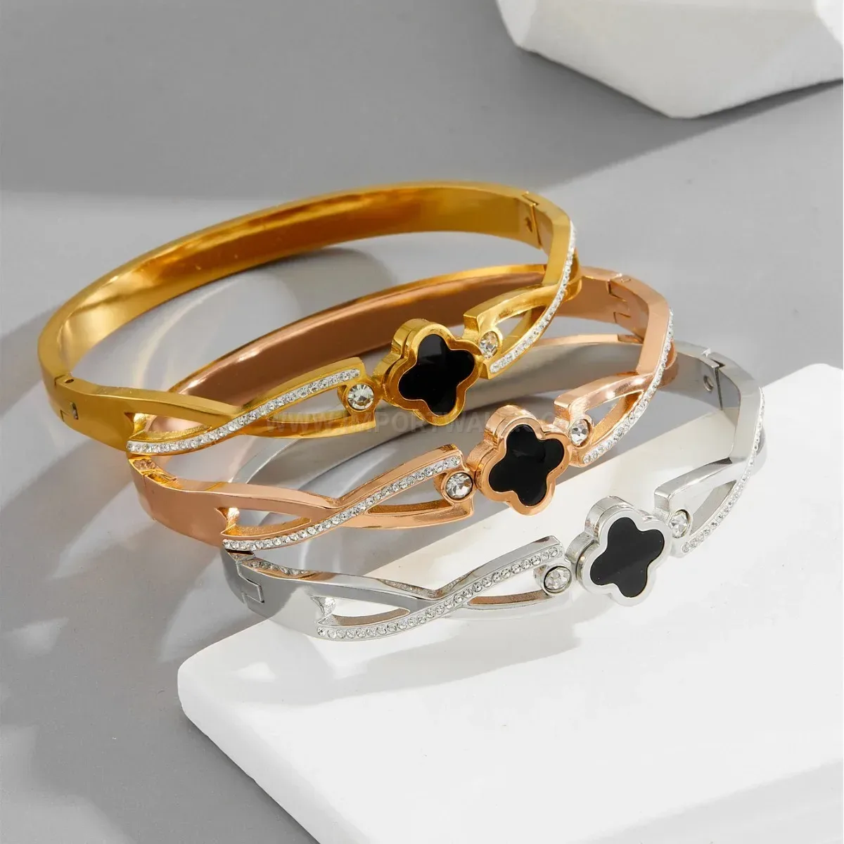 Pave Crystal Four Leaf Clover Titanium Steel Bangle