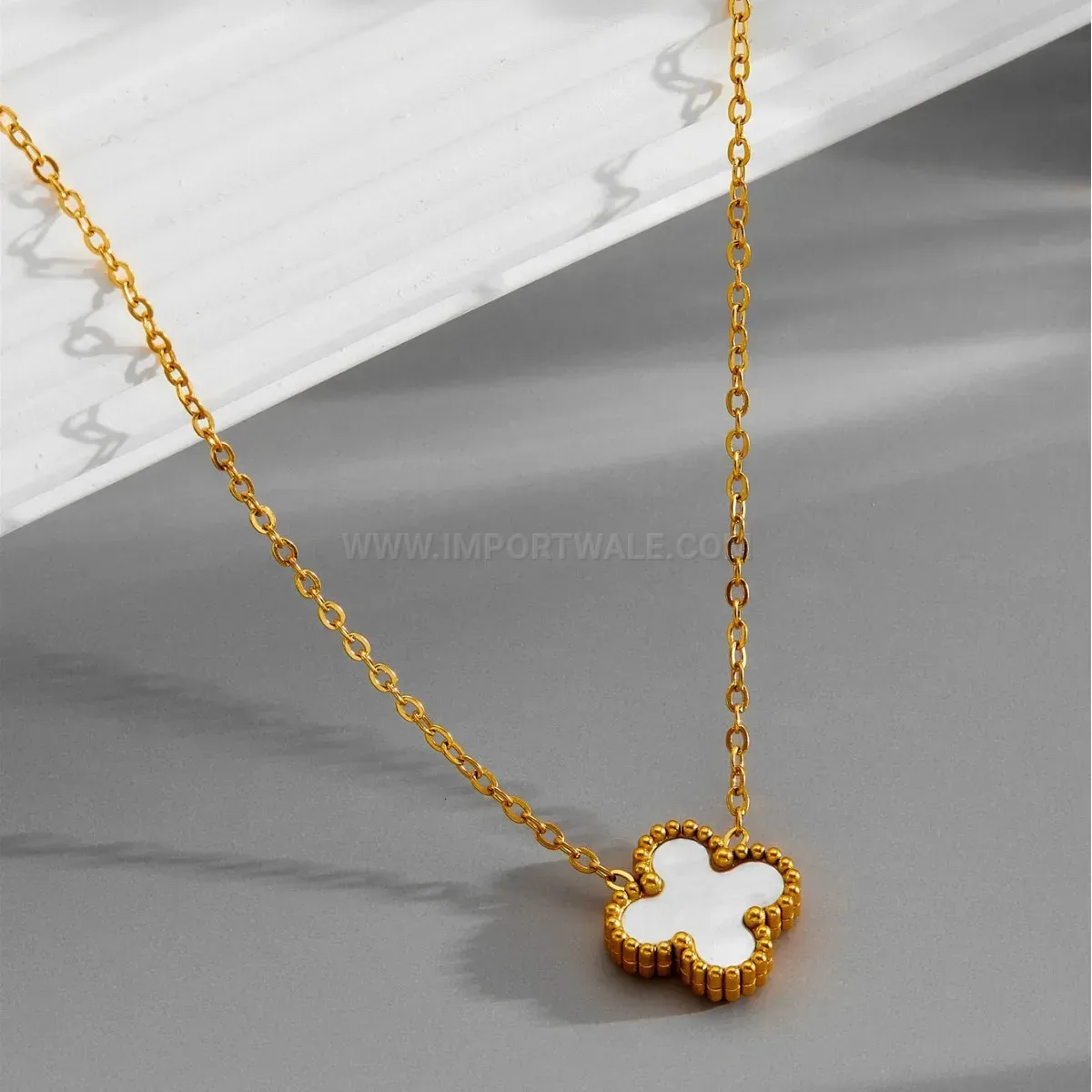Designer Elegant Four Leaf Clover Shell Inlay Stainless Steel Jewellery Set